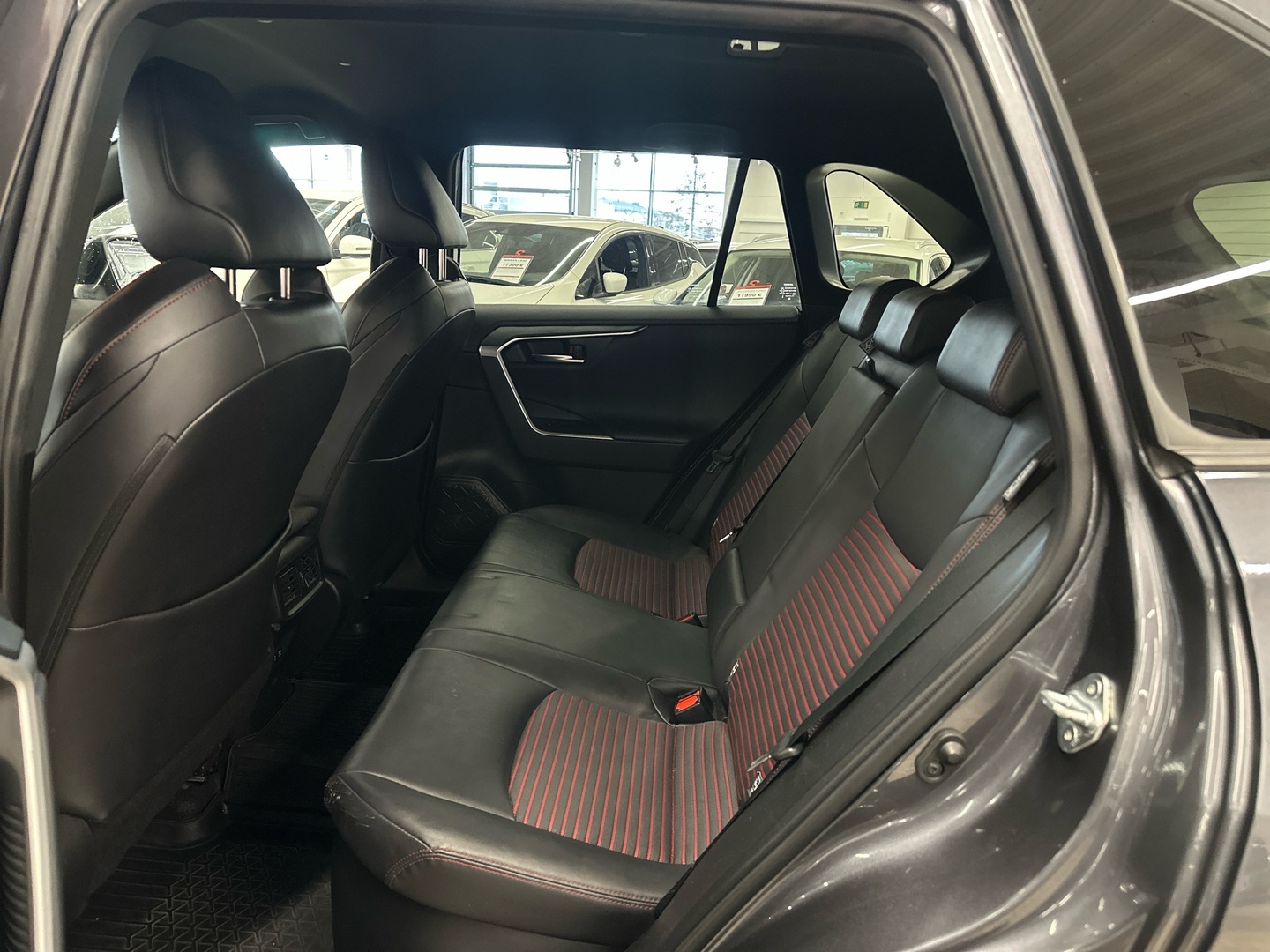 TOYOTA RAV4 Plug-in 2021