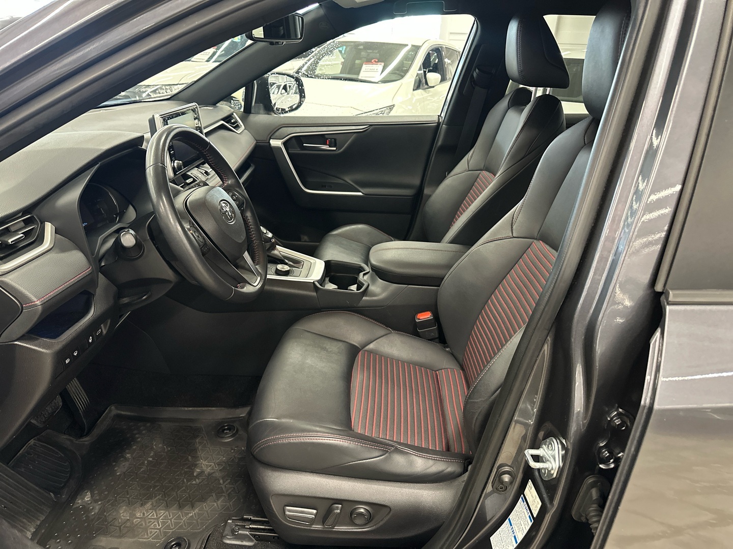 TOYOTA RAV4 Plug-in 2021