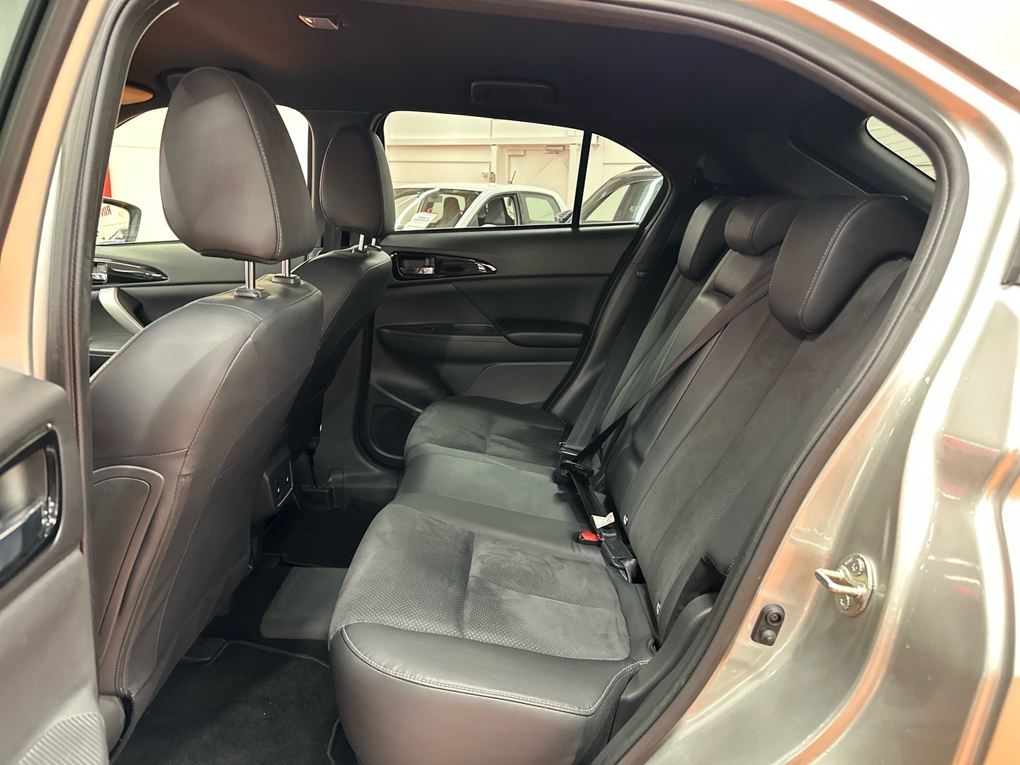 MITSUBISHI Eclipse Cross 2021