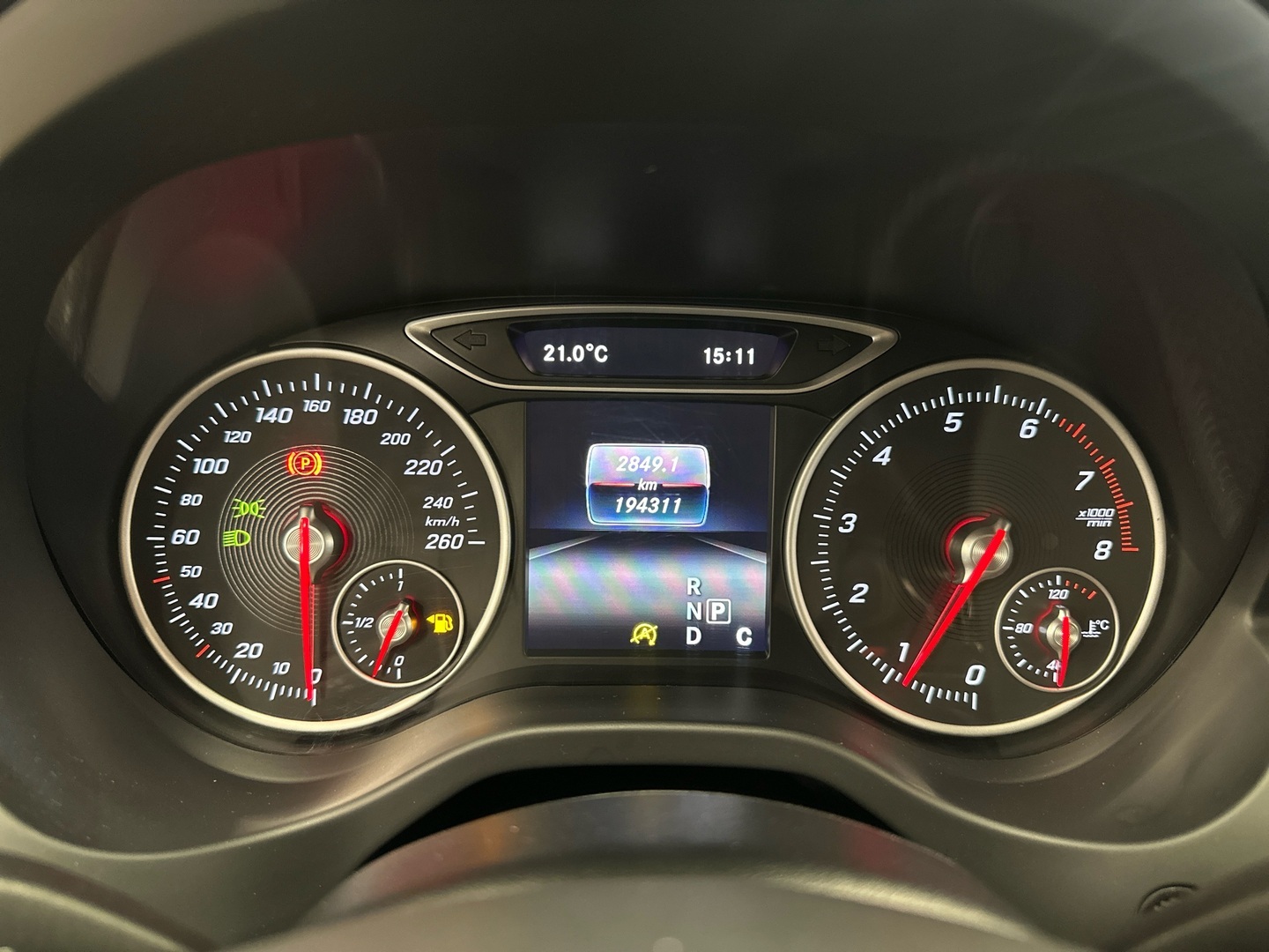 MERCEDES-BENZ A 2016