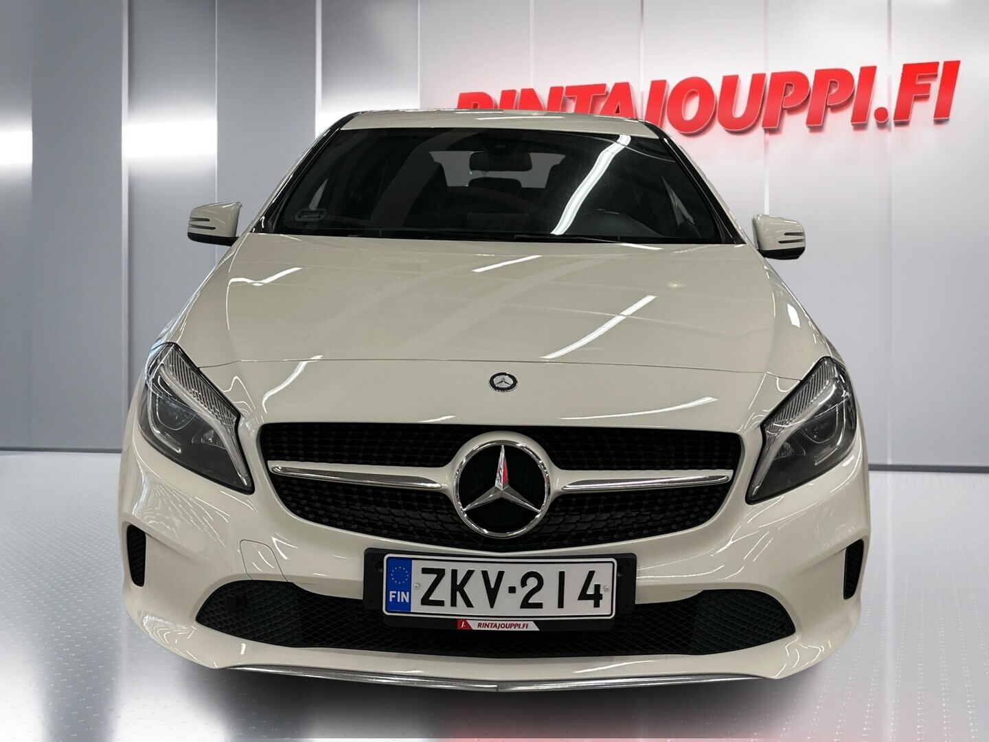 MERCEDES-BENZ A 2016