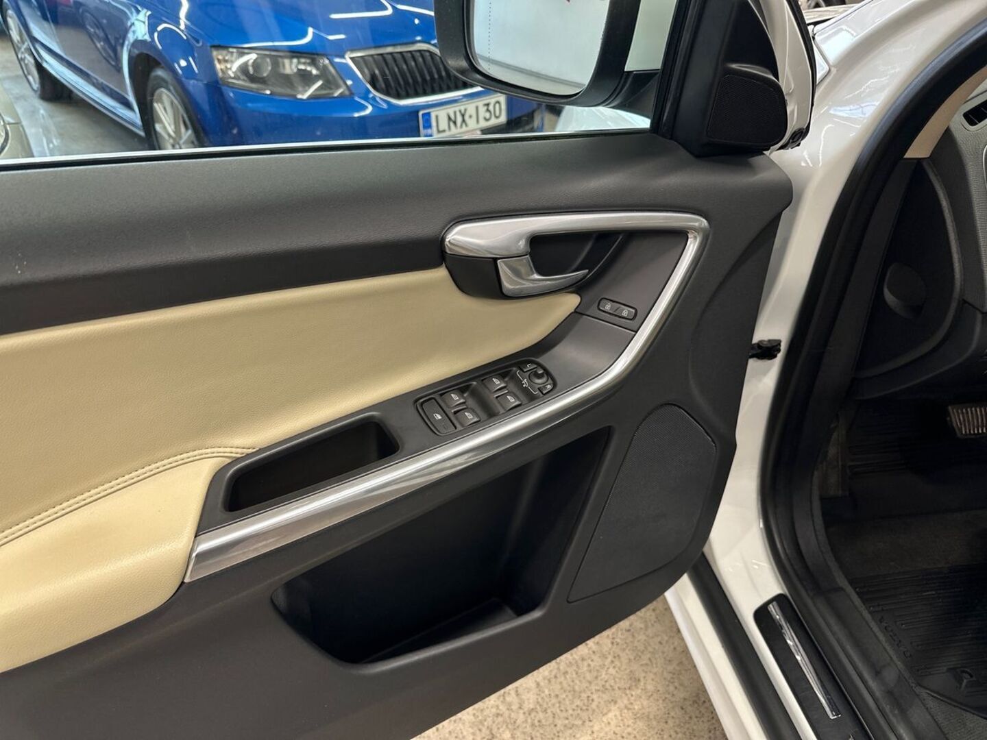VOLVO XC60 2016