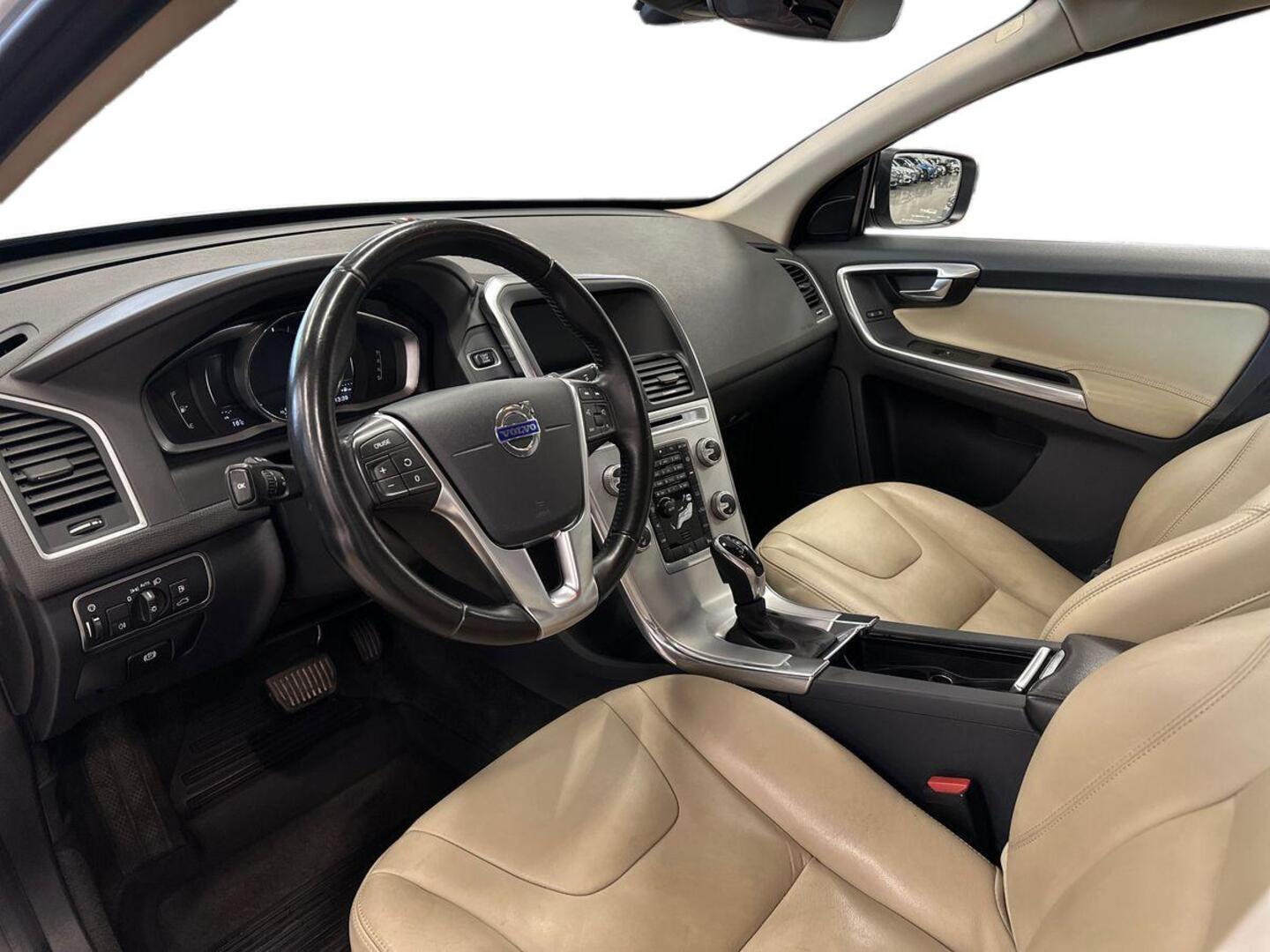VOLVO XC60 2016