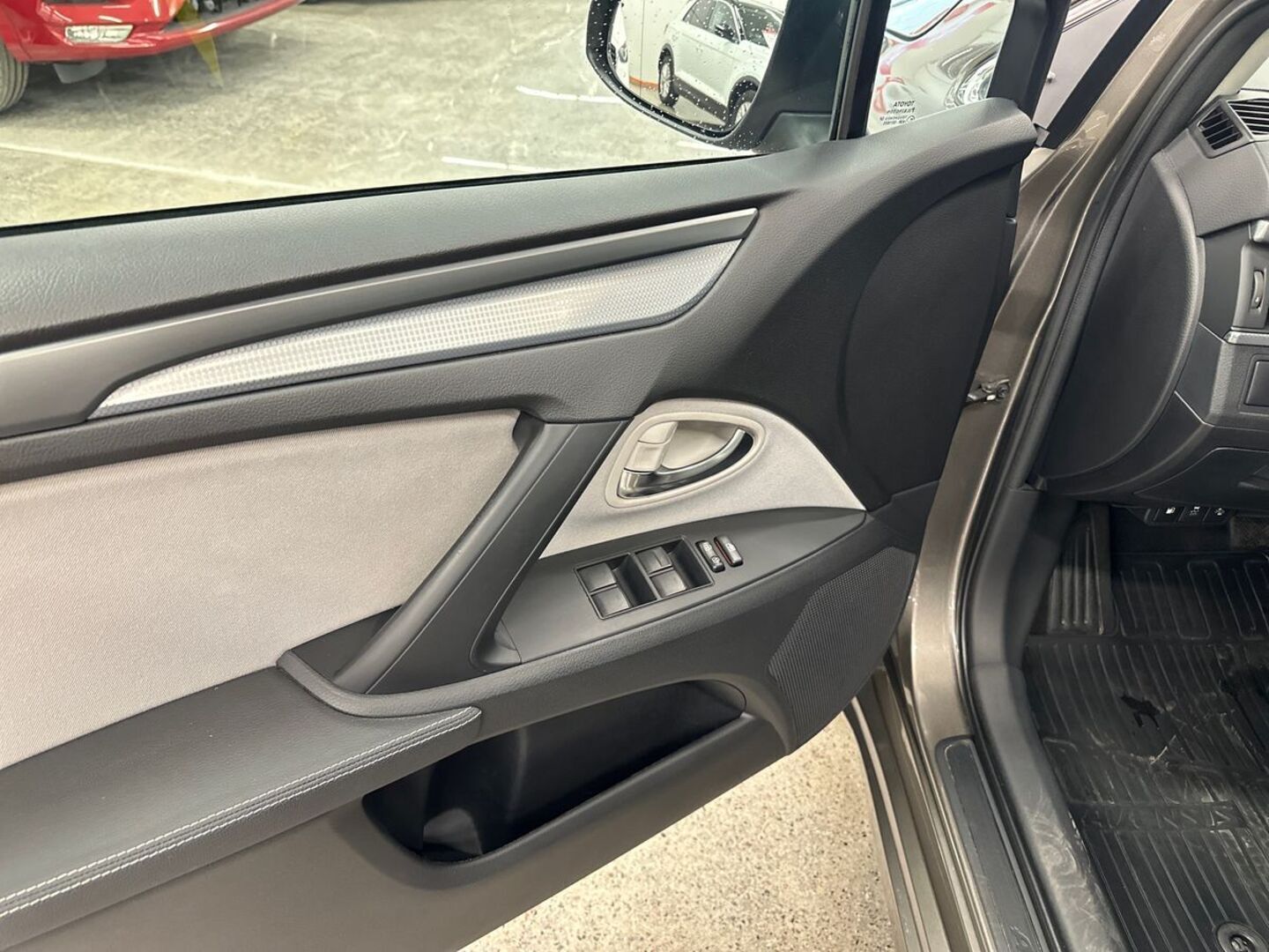 TOYOTA Avensis 2018