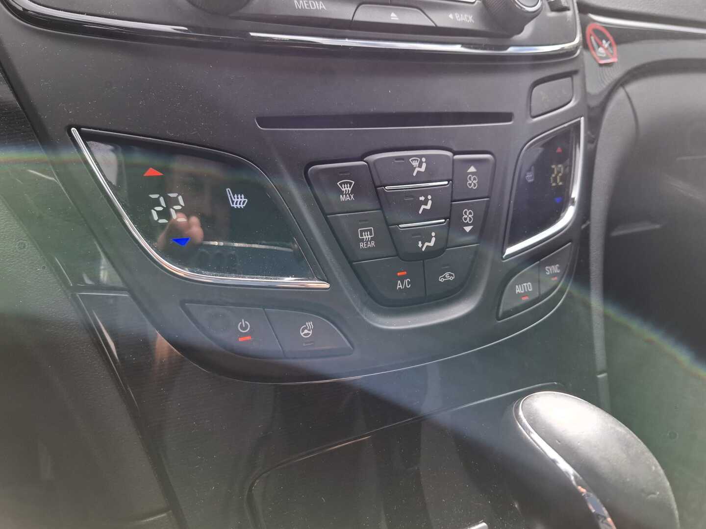 OPEL Insignia 2014