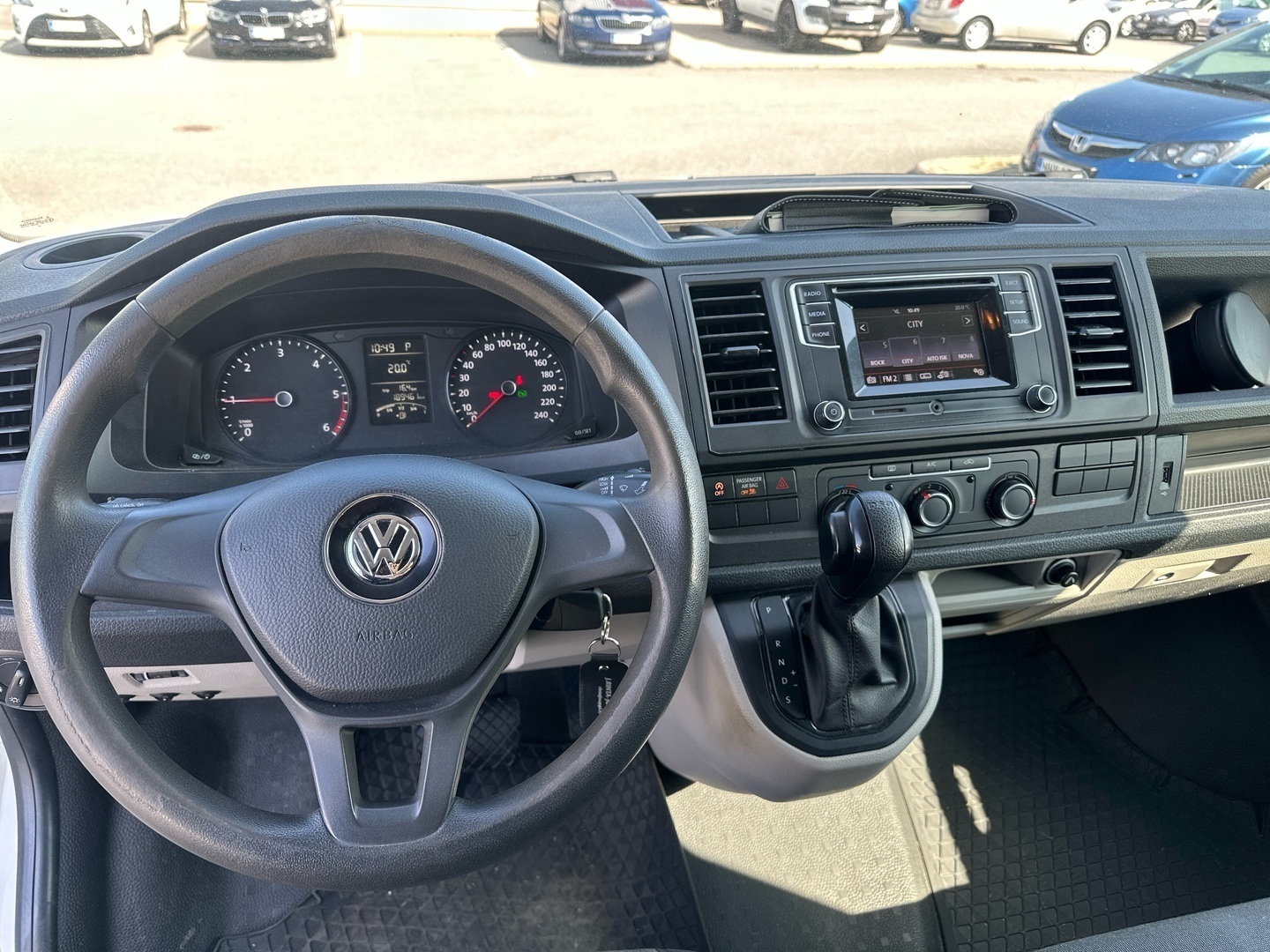 VOLKSWAGEN Transporter 2019