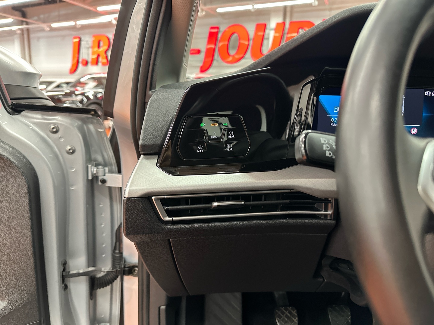 VOLKSWAGEN Golf 2020