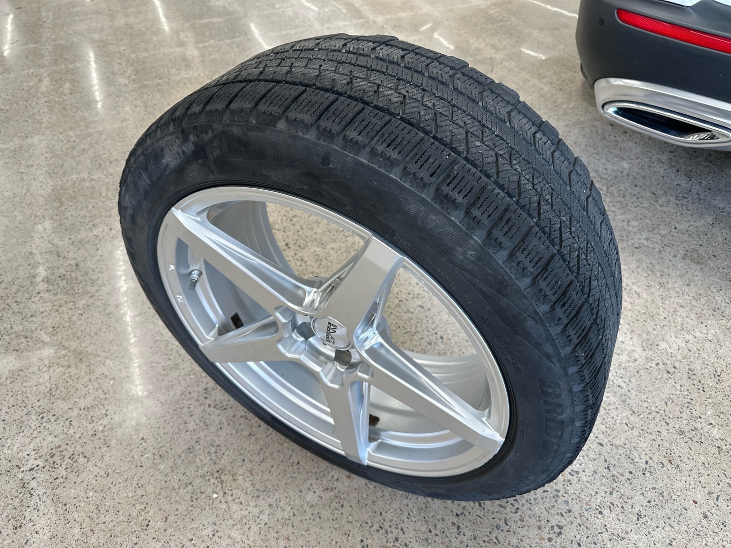 MERCEDES-BENZ E 2017