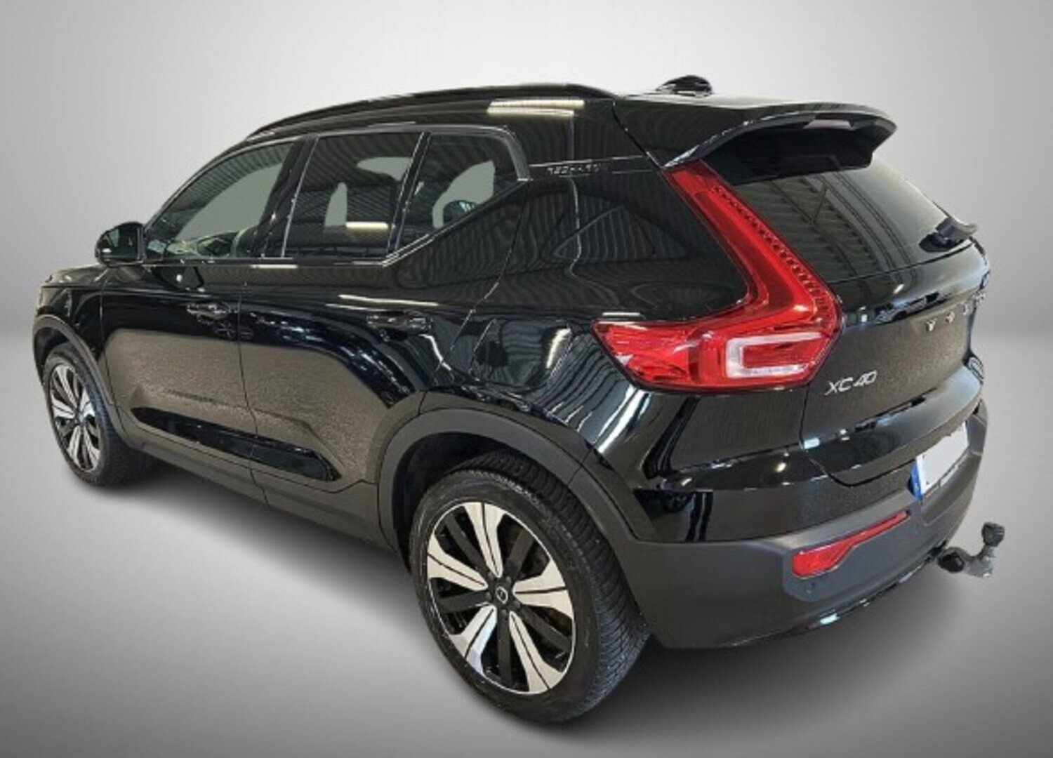 VOLVO XC40 2023