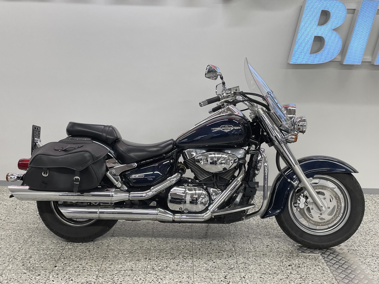 SUZUKI INTRUDER 2006