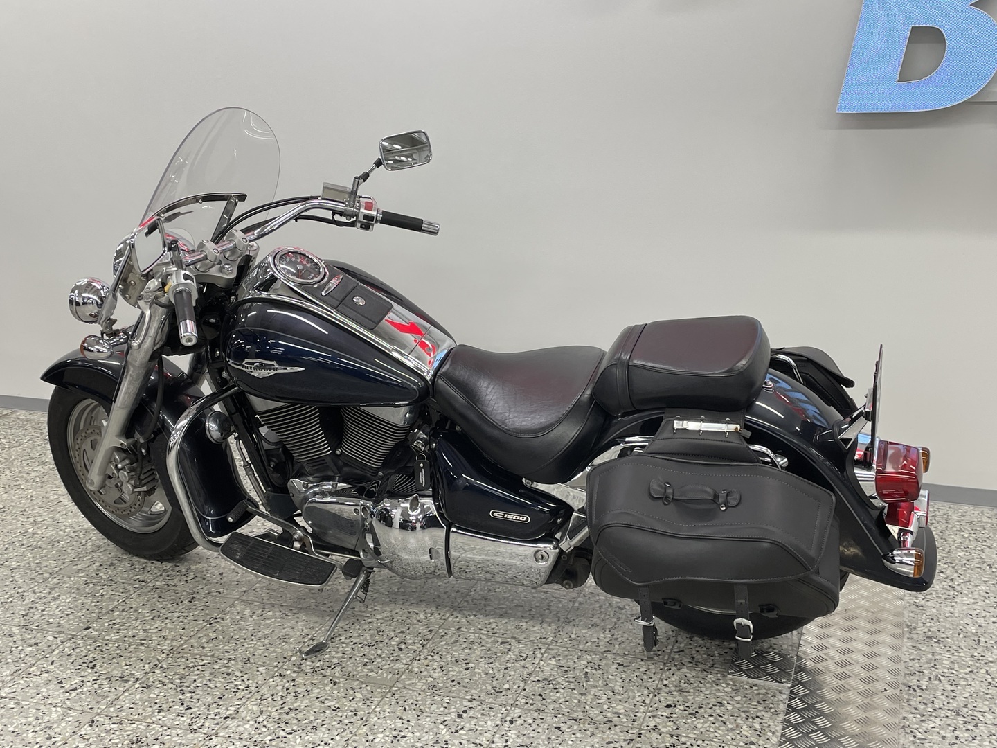 SUZUKI INTRUDER 2006