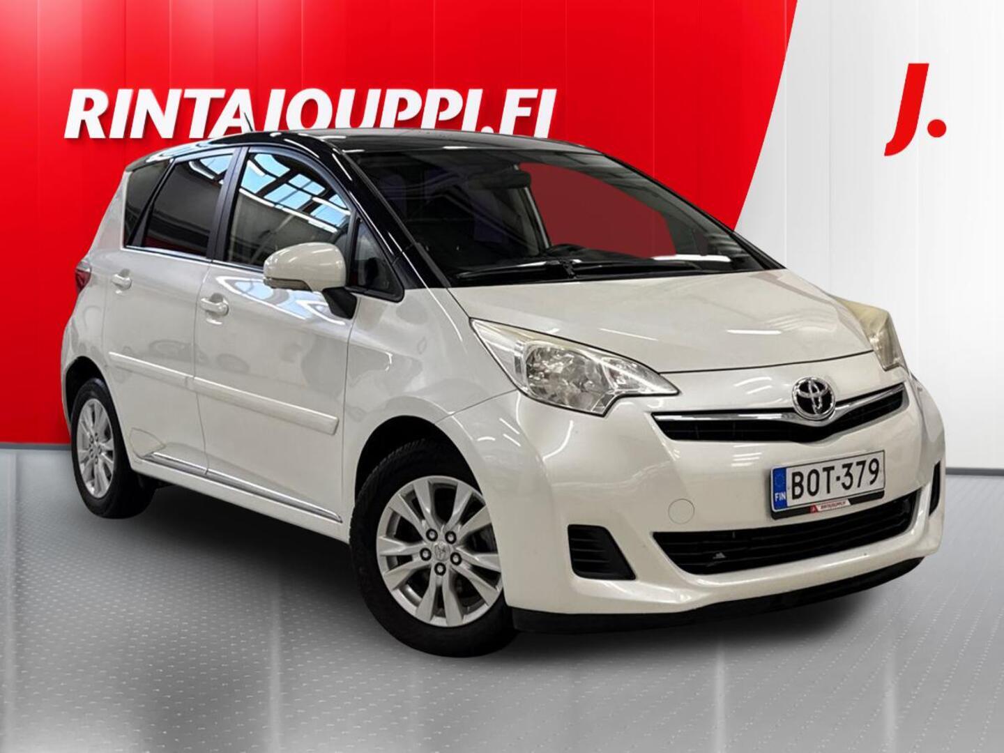 TOYOTA Verso-S 2011