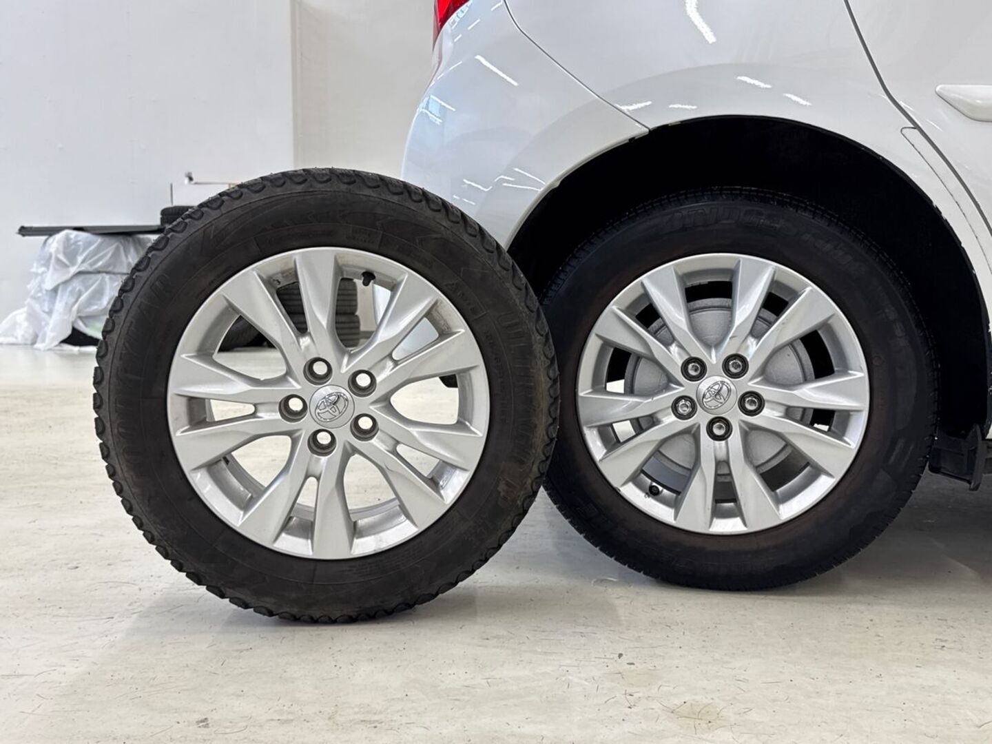 TOYOTA Verso-S 2011