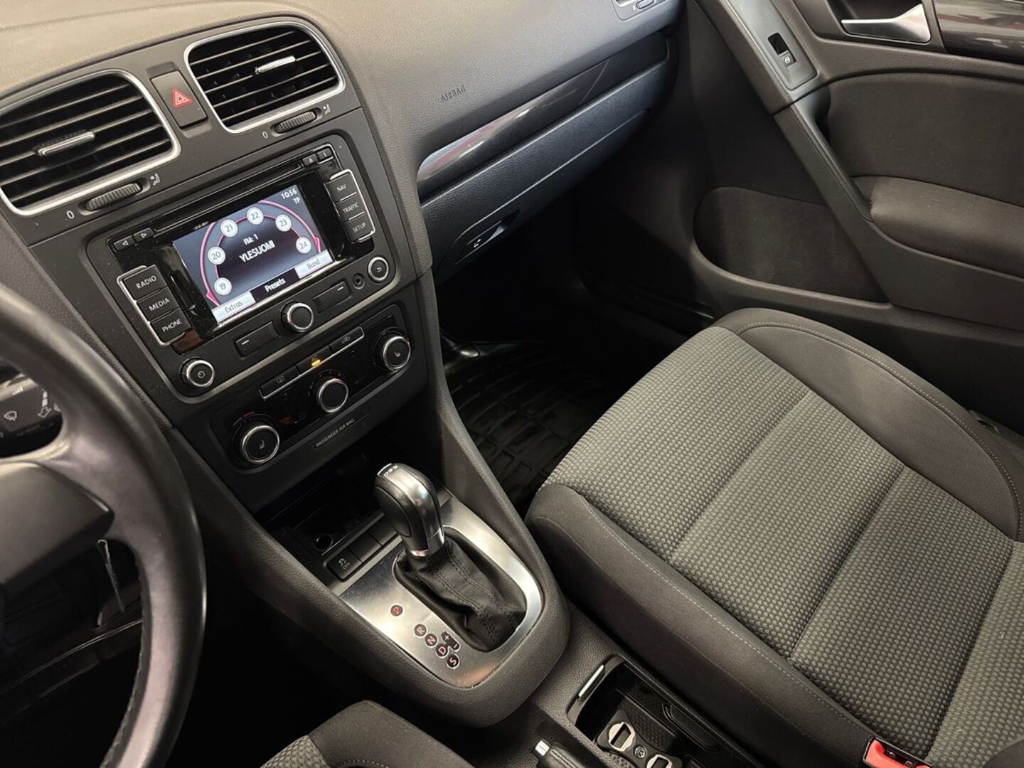 VOLKSWAGEN Golf 2011
