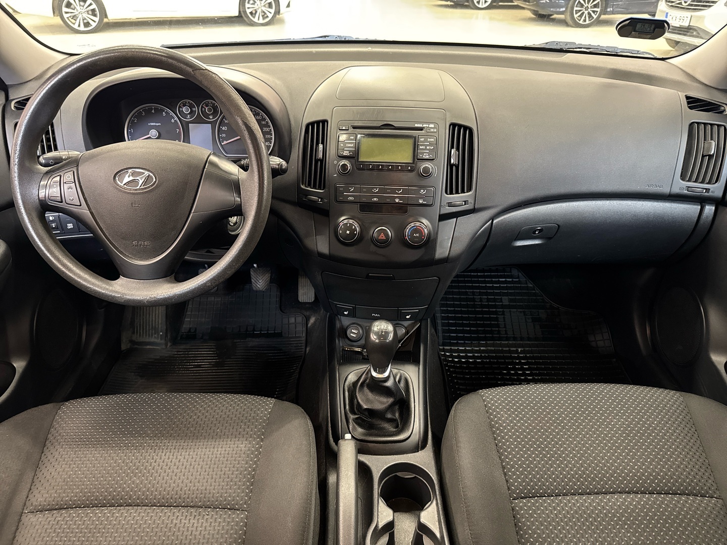 HYUNDAI i30 2011