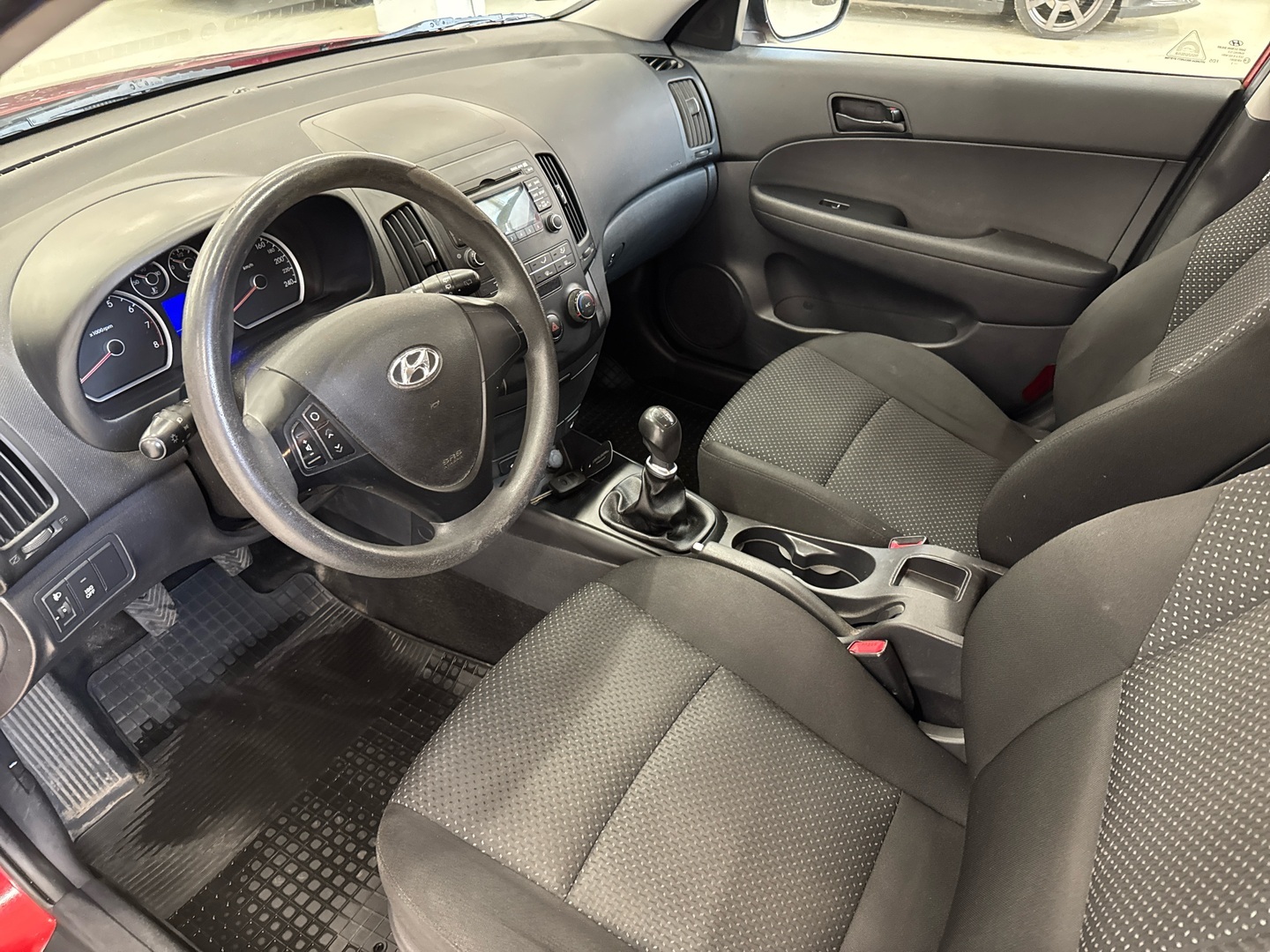 HYUNDAI i30 2011