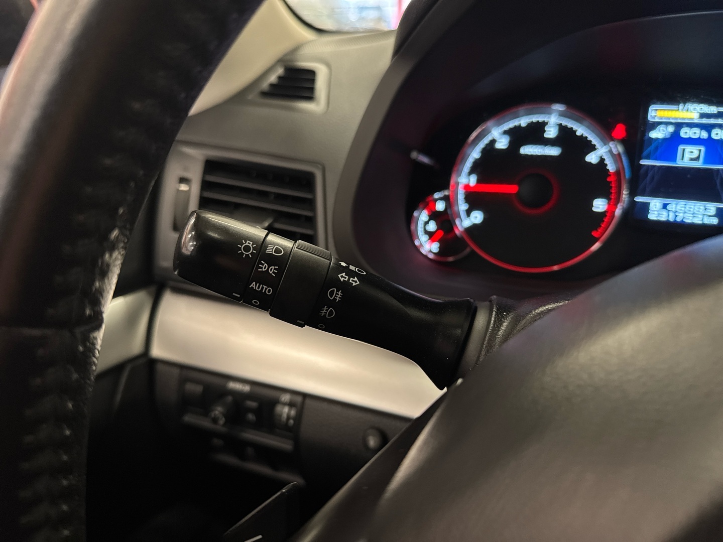SUBARU Outback 2013