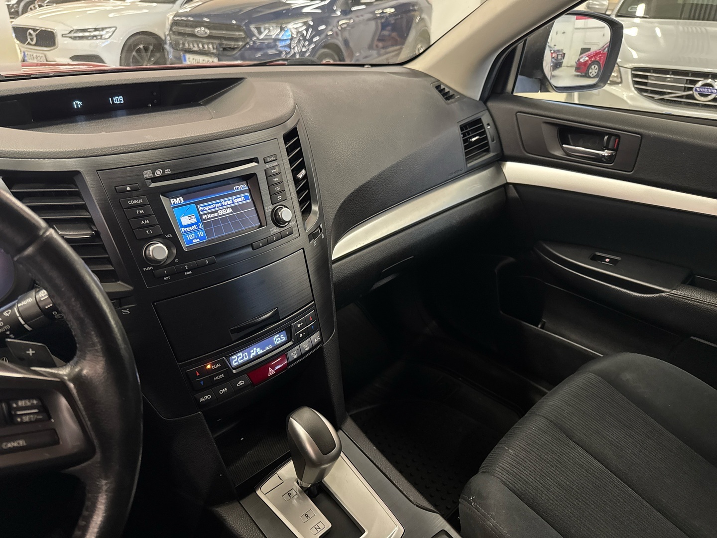 SUBARU Outback 2013