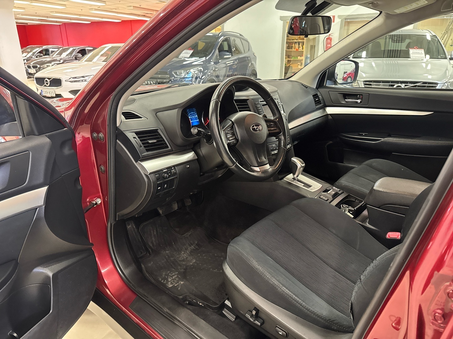 SUBARU Outback 2013