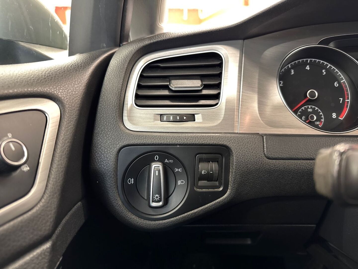 VOLKSWAGEN Golf 2014
