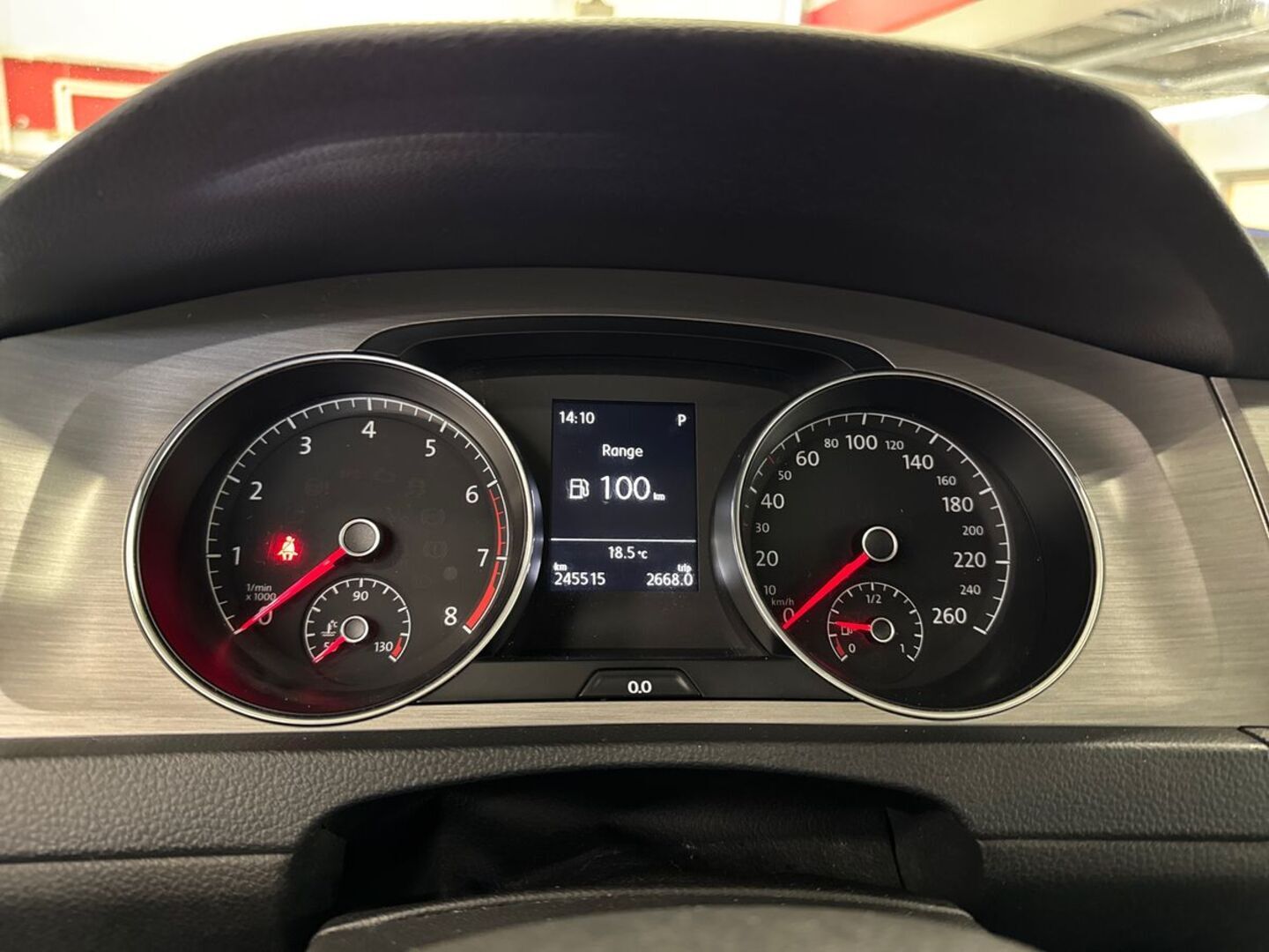 VOLKSWAGEN Golf 2014