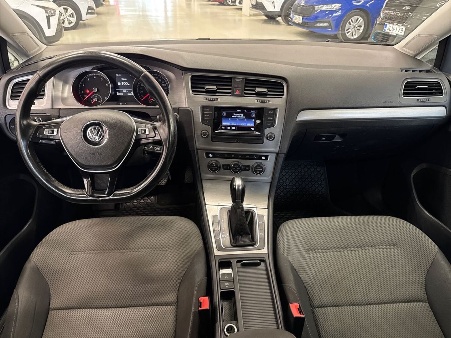 VOLKSWAGEN Golf 2014