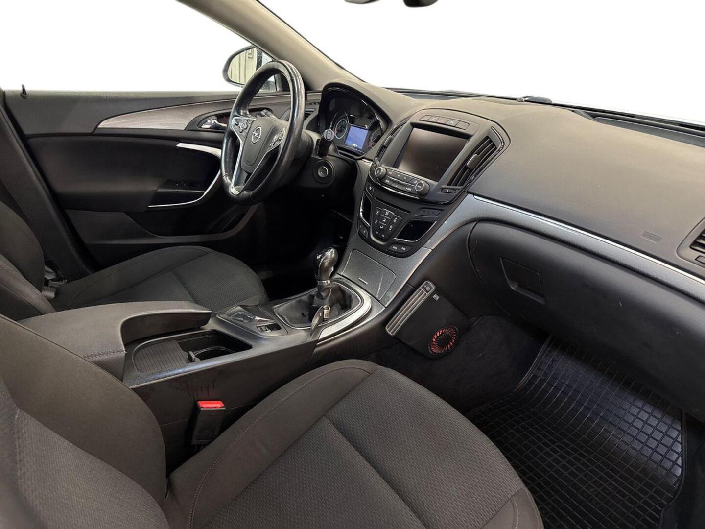 OPEL Insignia 2014