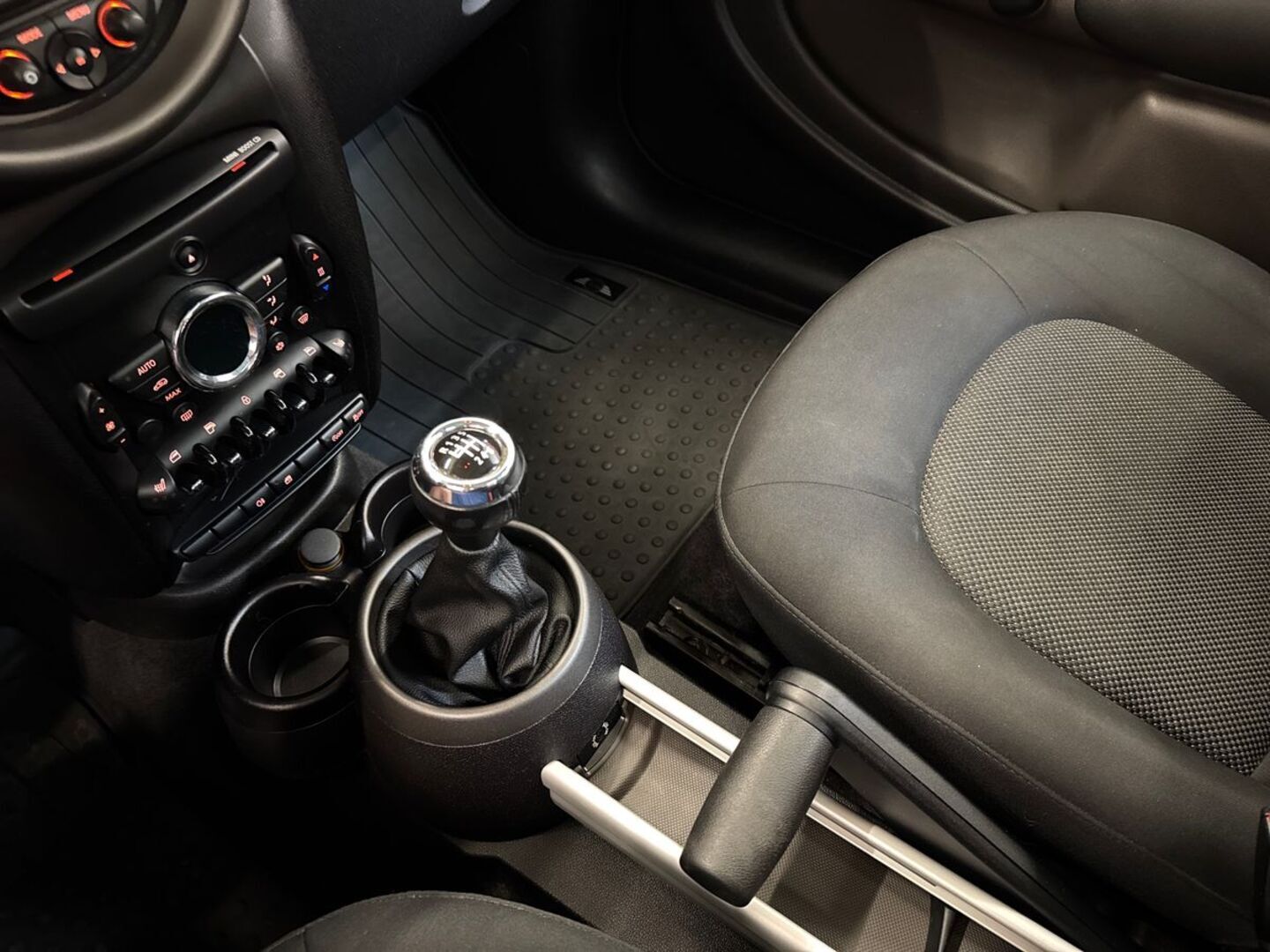 MINI Cooper 24