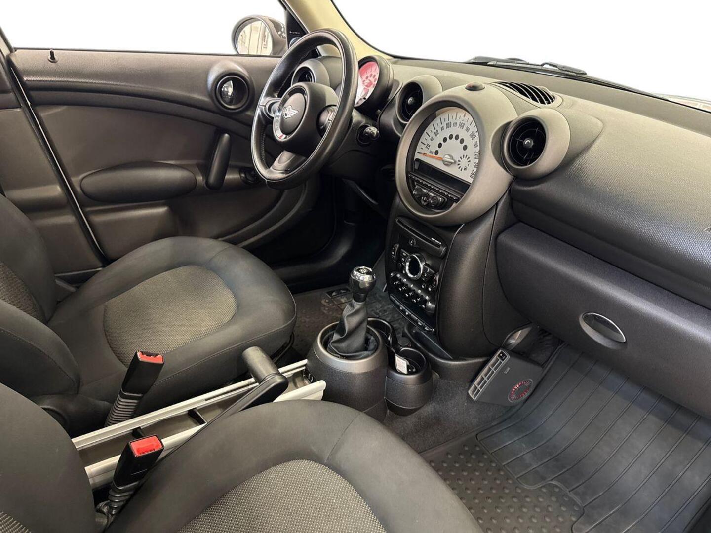 MINI Cooper 9