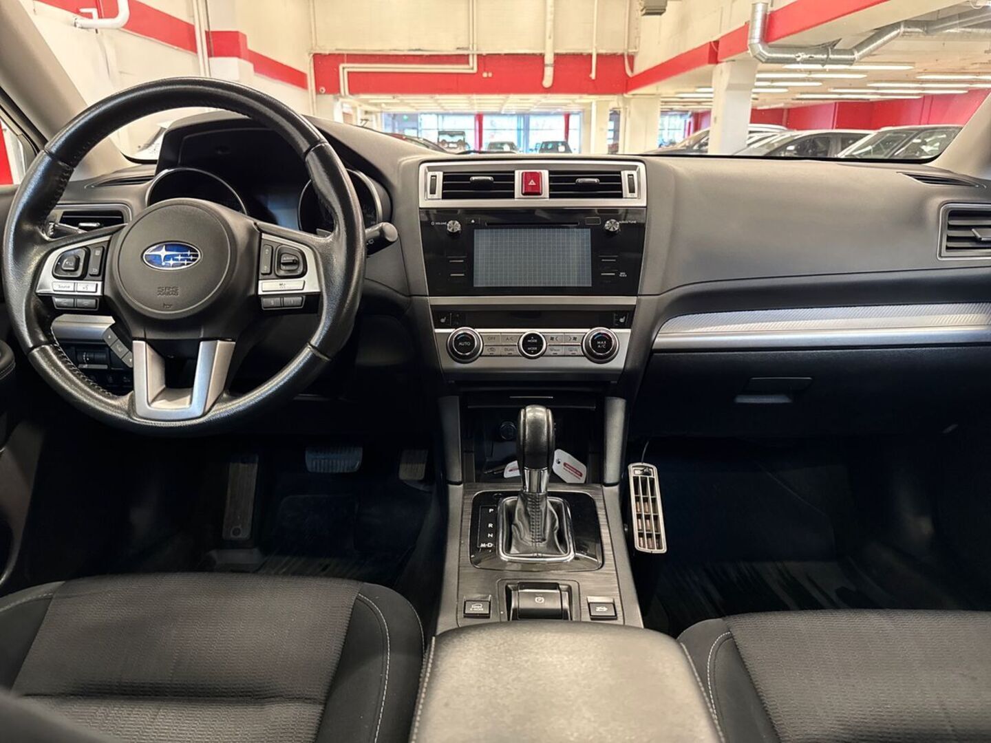 SUBARU Outback 2015