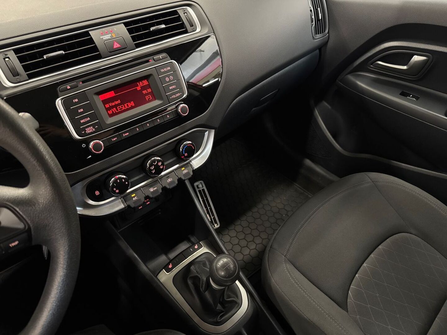 KIA Rio 2015