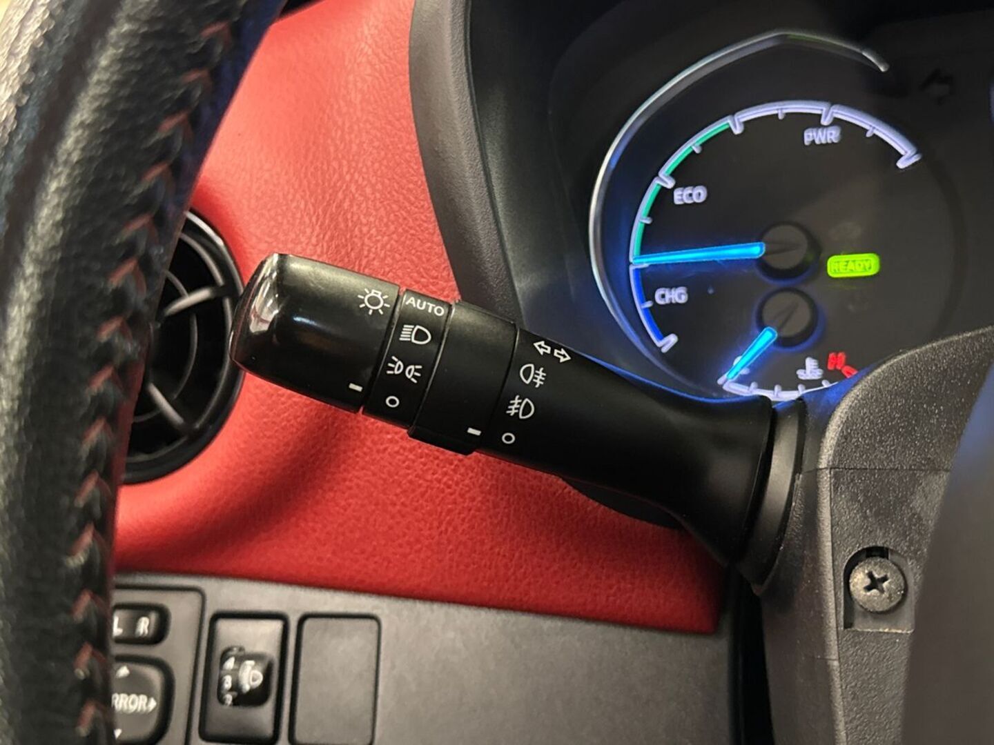 TOYOTA Yaris 2018