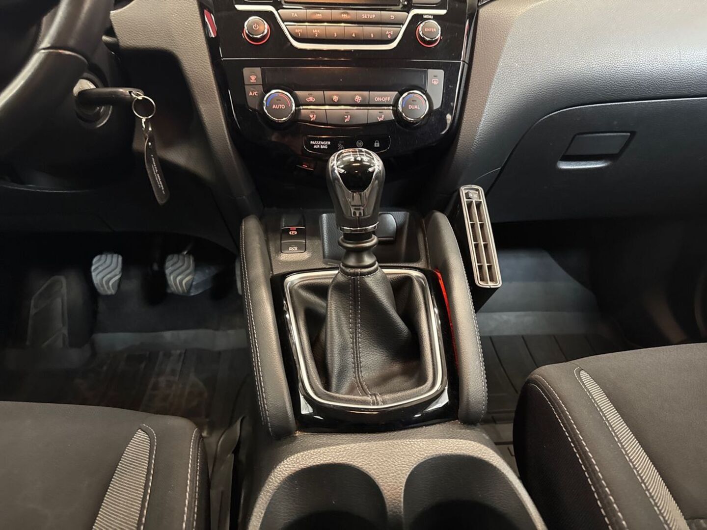 NISSAN Qashqai 2018