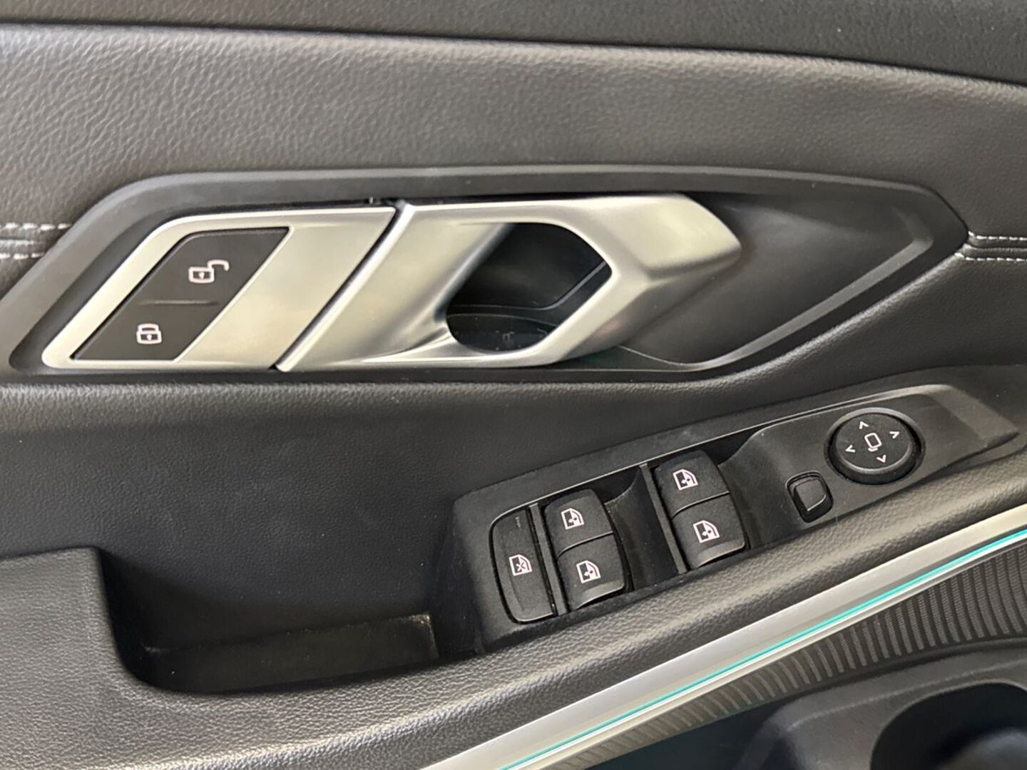 BMW 318 2019