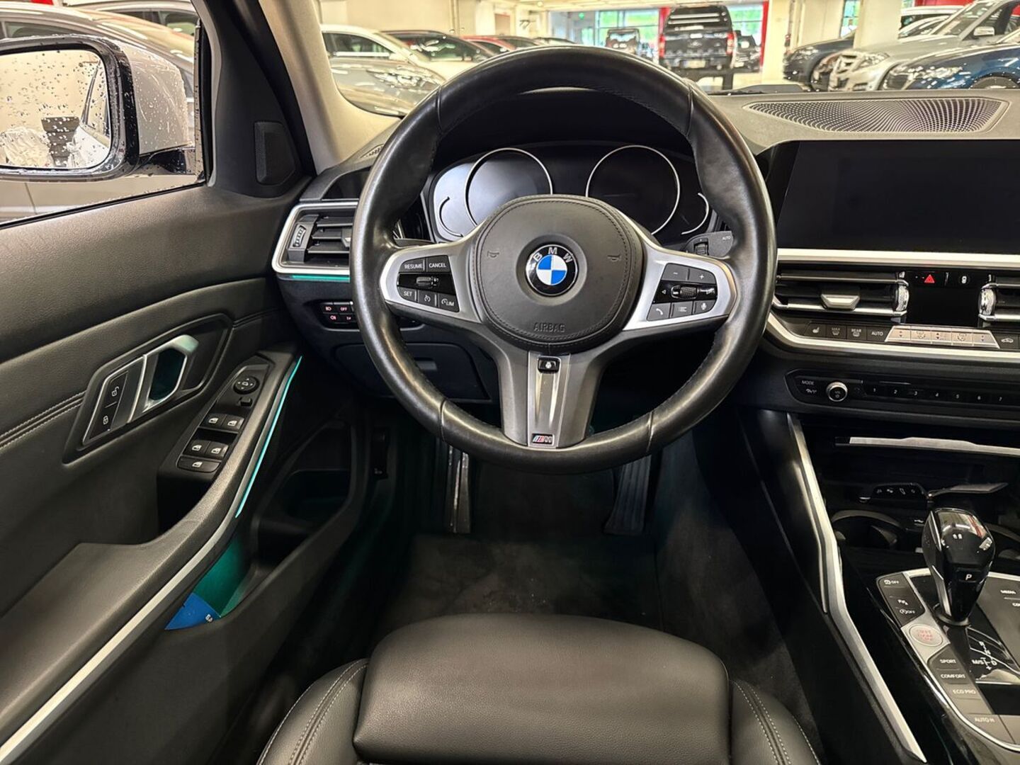 BMW 318 2019
