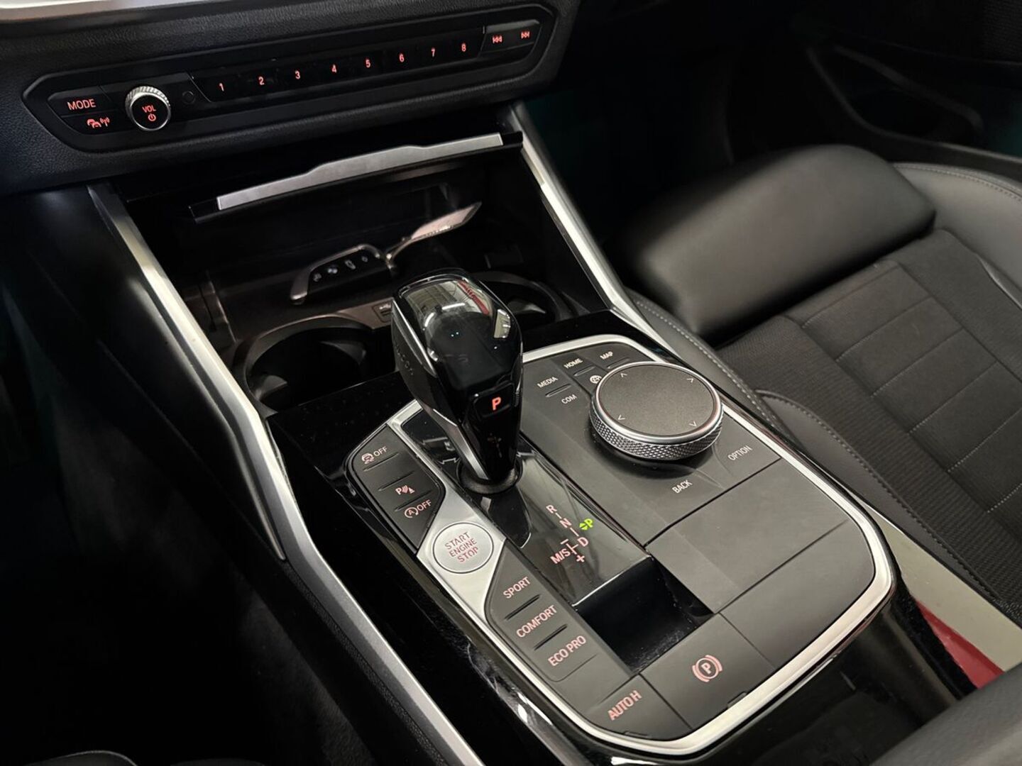 BMW 318 2019