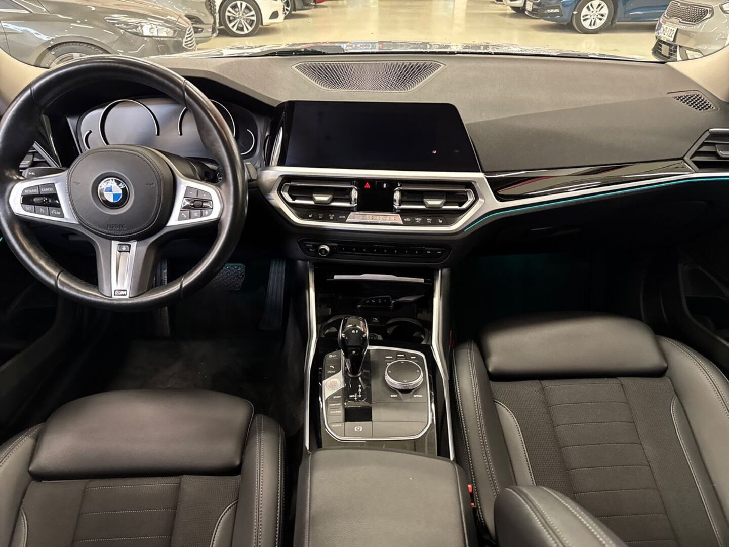 BMW 318 2019