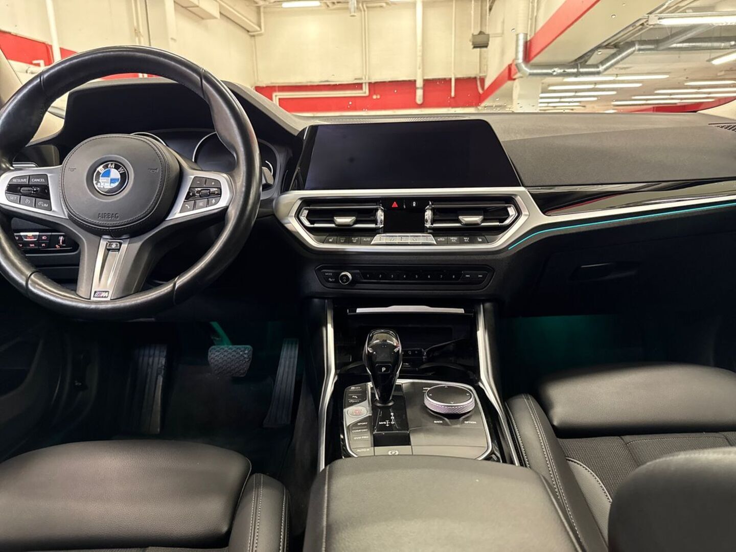 BMW 318 2019