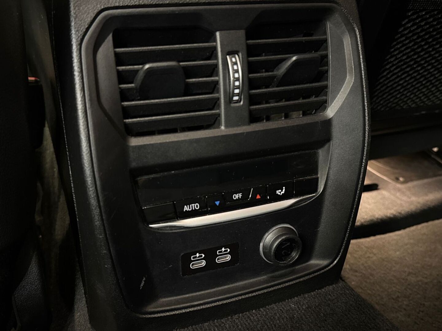 BMW 318 2019