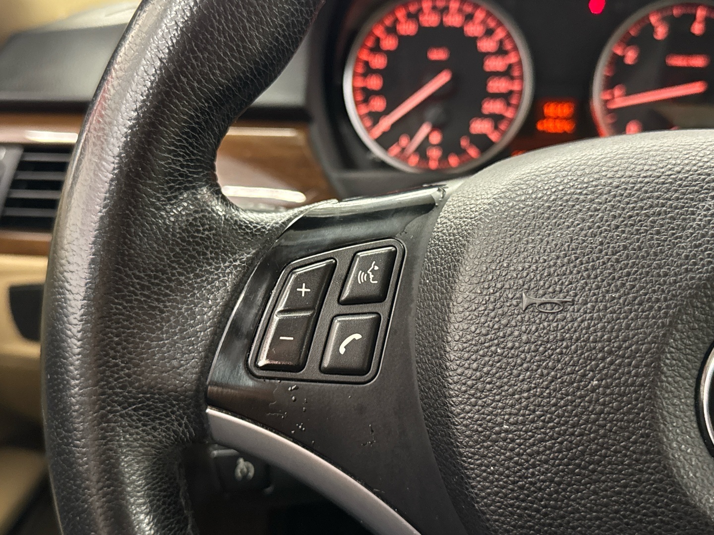 BMW 320 2009
