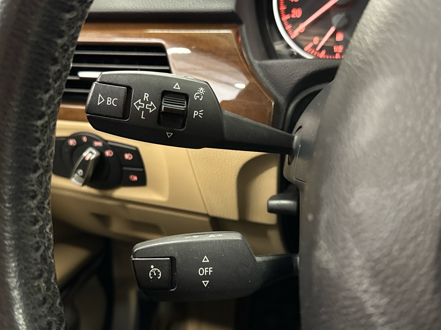 BMW 320 2009