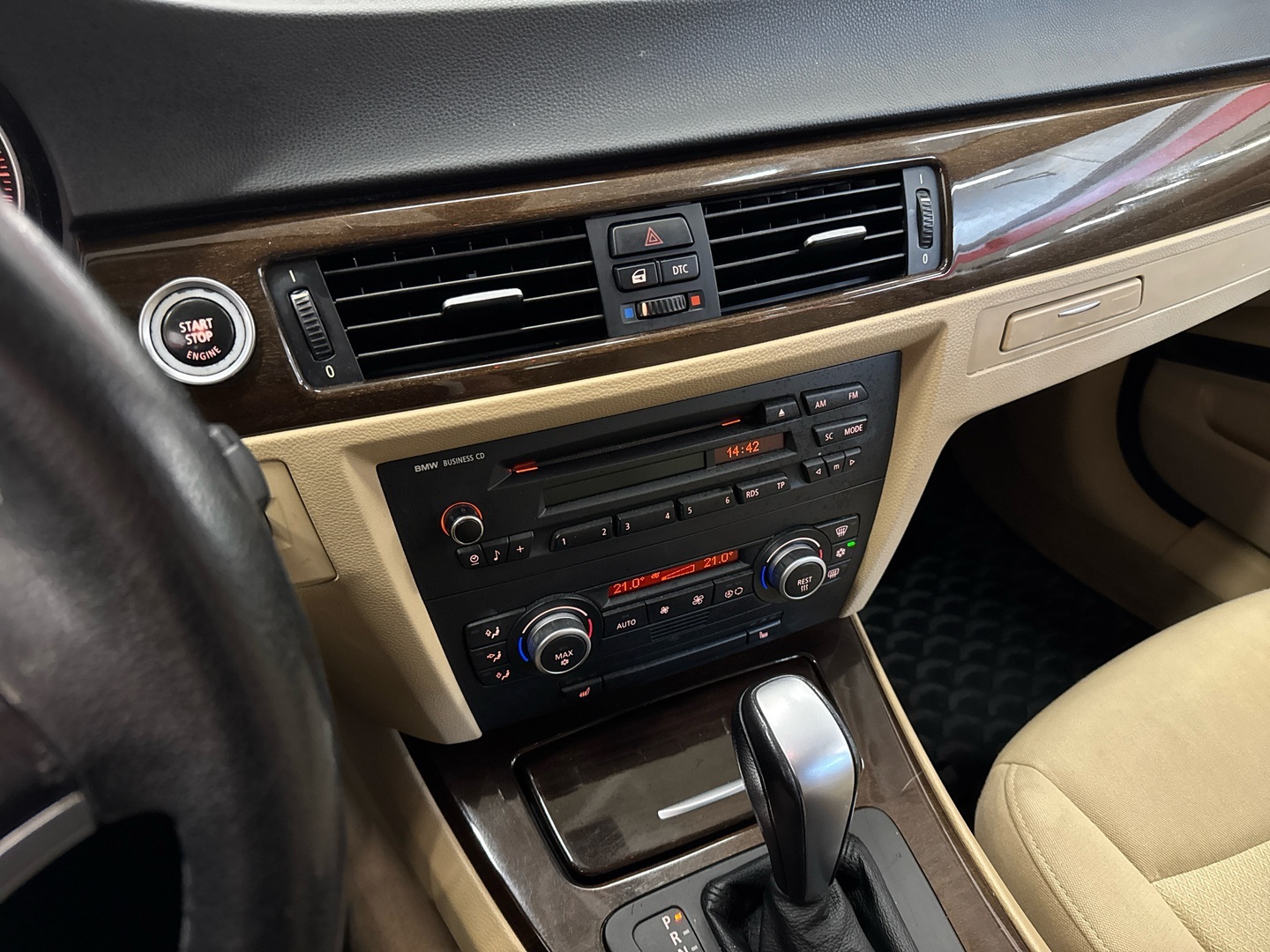 BMW 320 2009