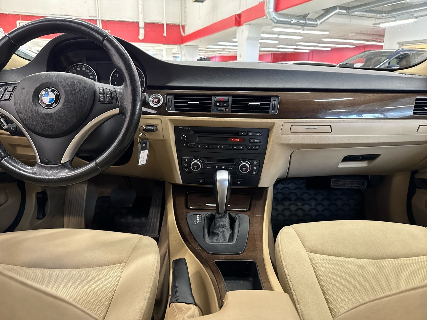 BMW 320 2009