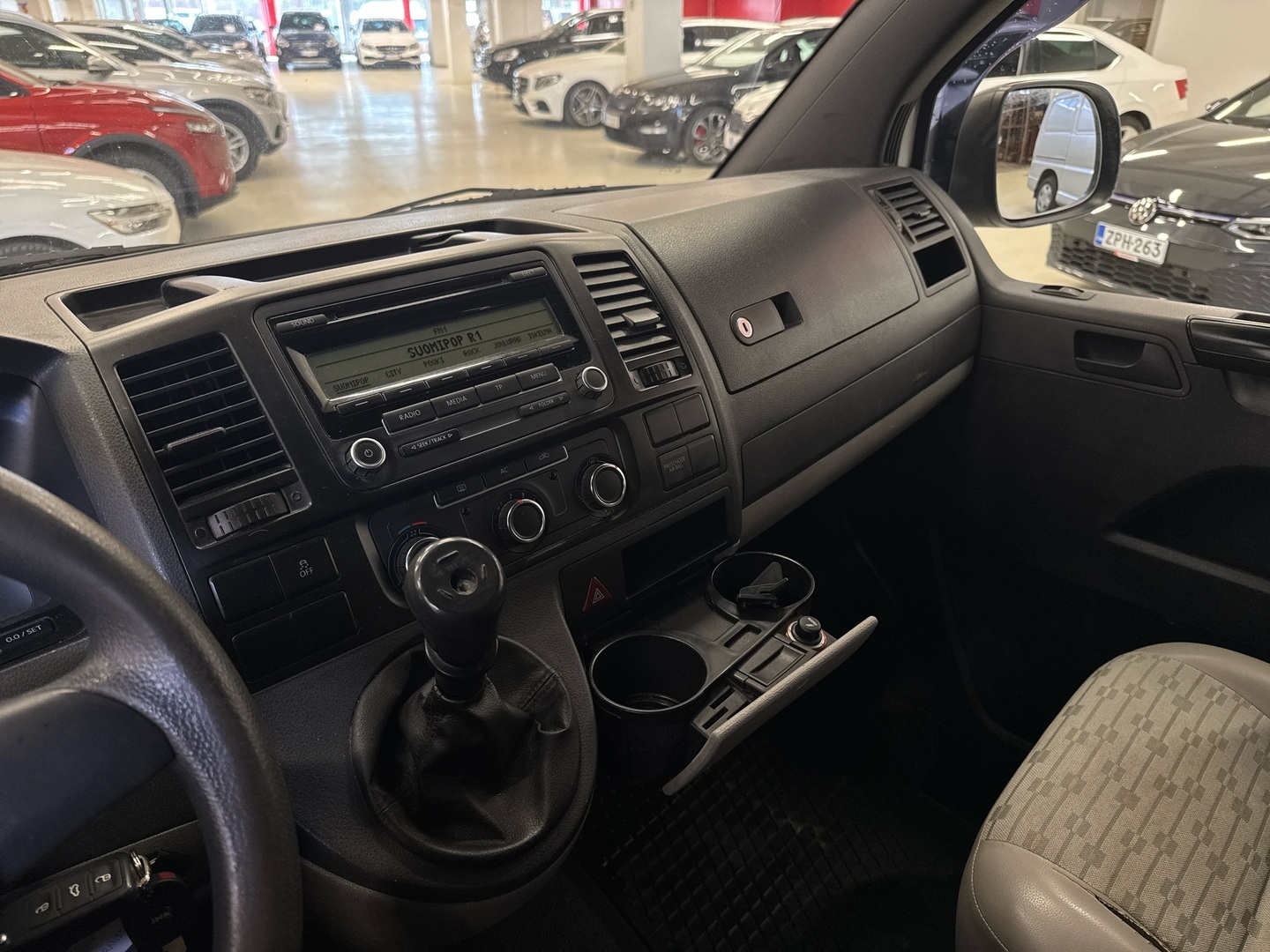 VOLKSWAGEN Transporter 2011