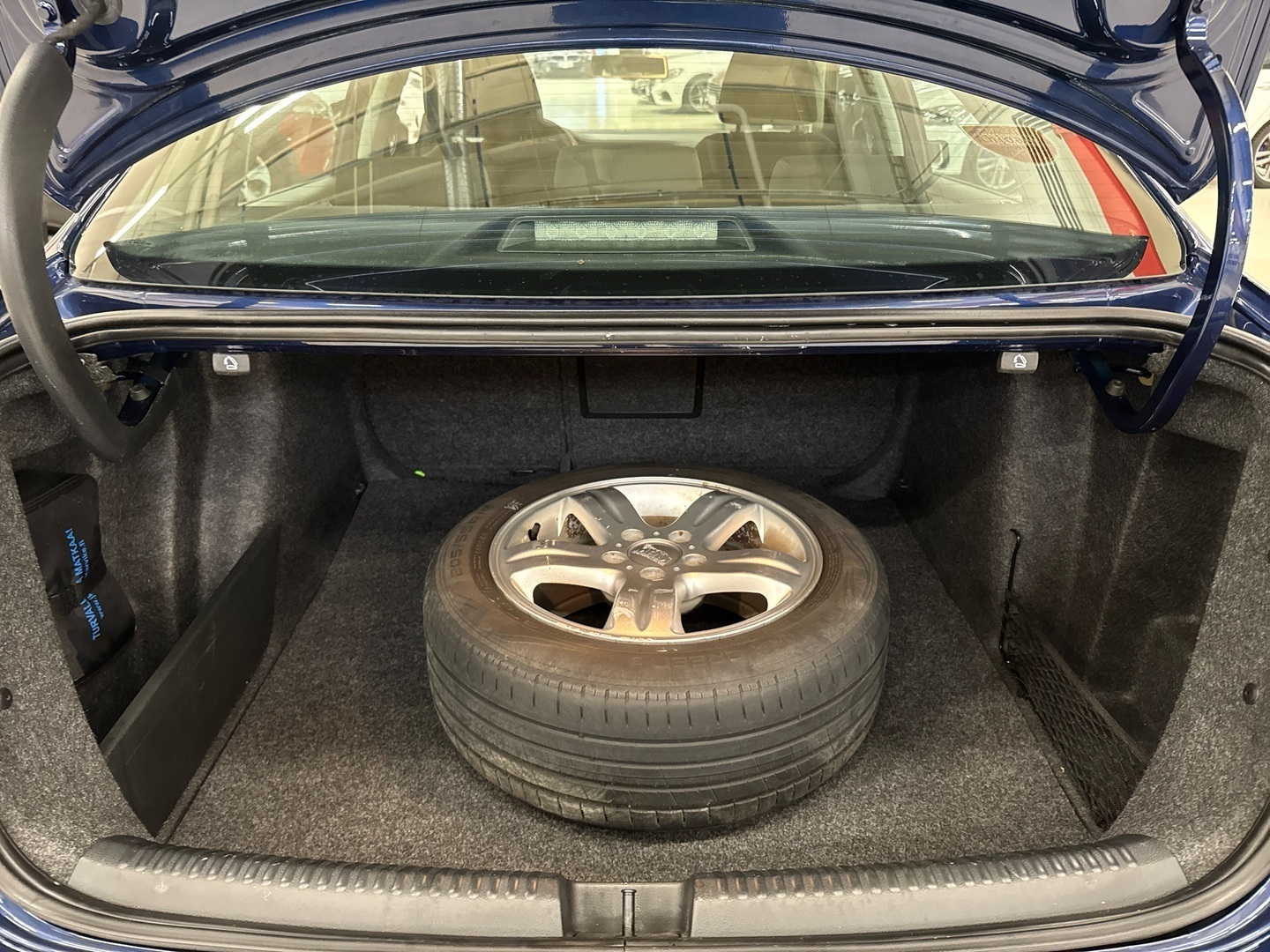 VOLKSWAGEN Jetta 2012