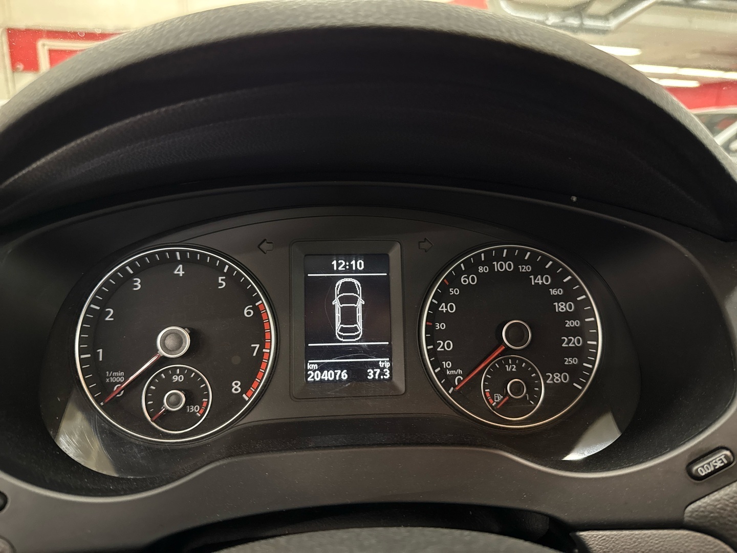 VOLKSWAGEN Jetta 2012