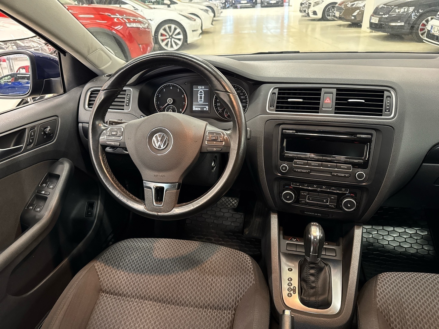 VOLKSWAGEN Jetta 2012