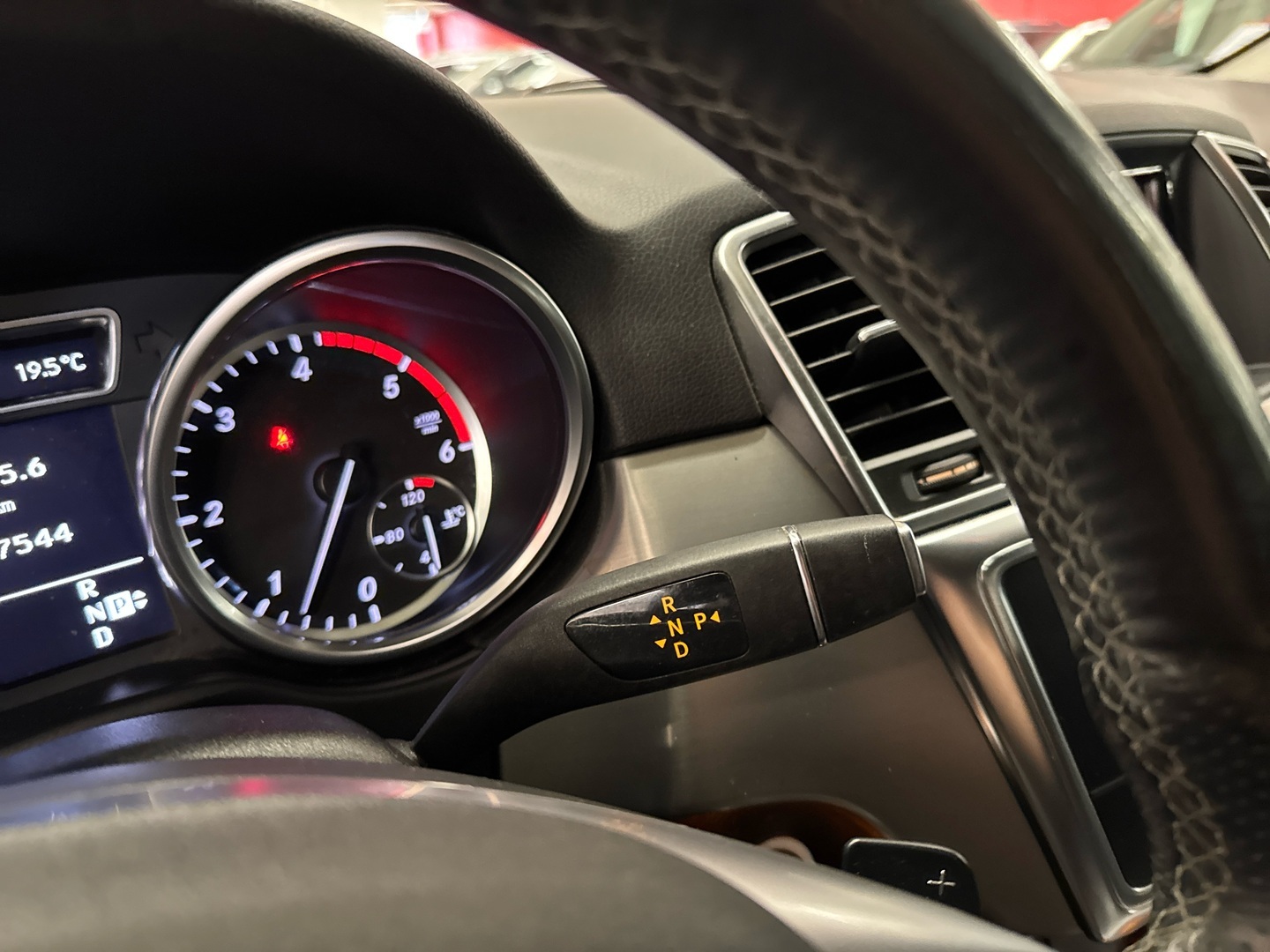 MERCEDES-BENZ ML 2011