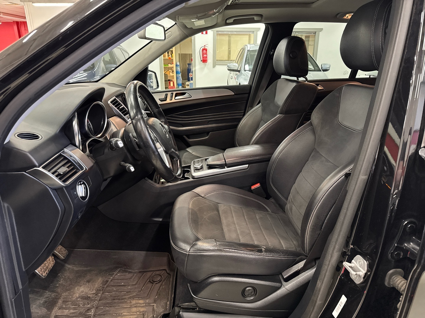 MERCEDES-BENZ ML 2011