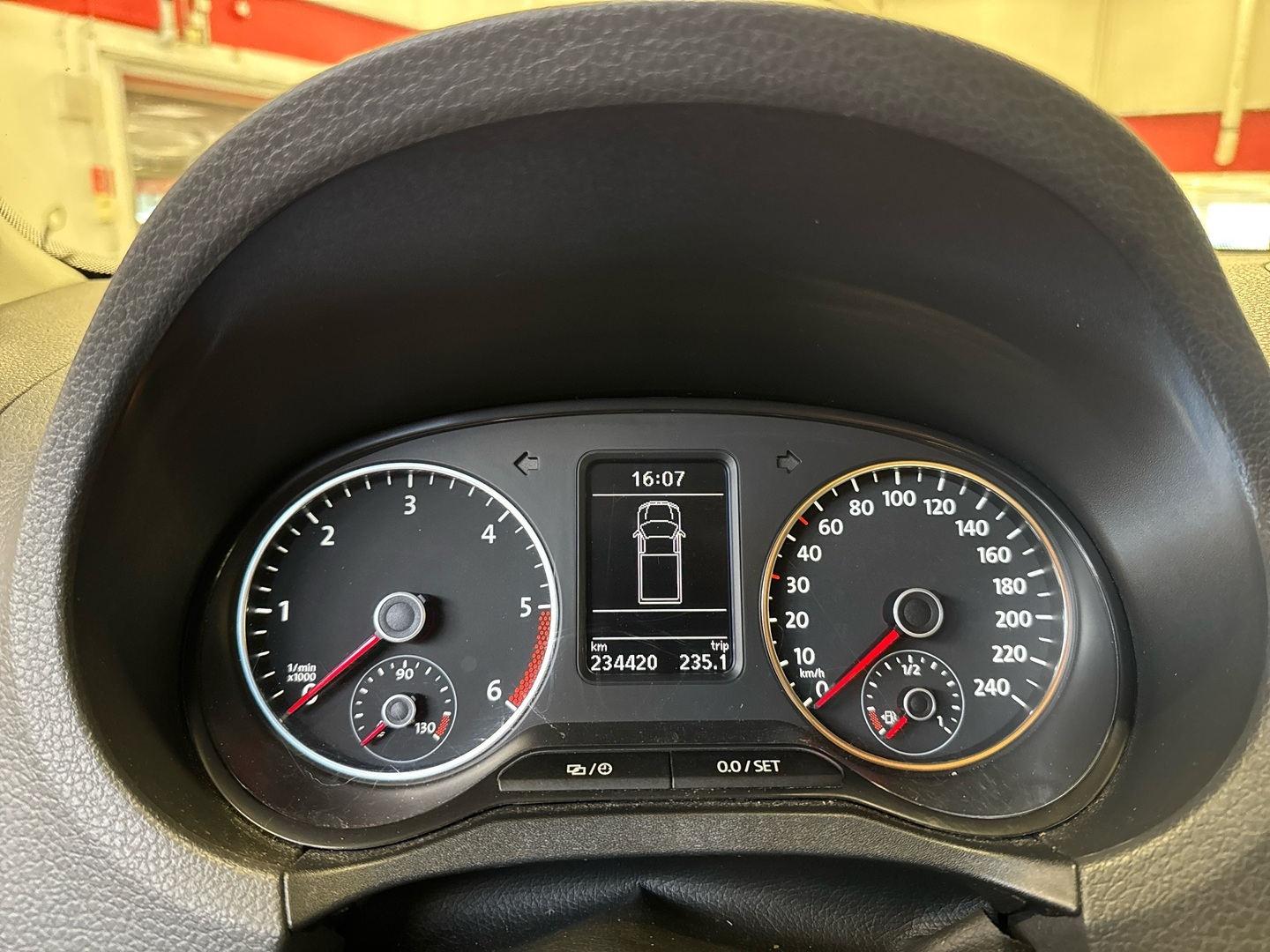 VOLKSWAGEN Amarok 2014